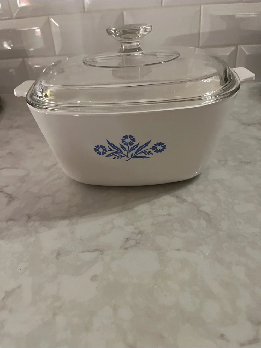 Corningware P-2 1/2-B  2 1/2 Qt.  Blue Cornflower Casserole, Pan, w/Pyrex Lid